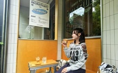 外国老人玩小姑娘视频